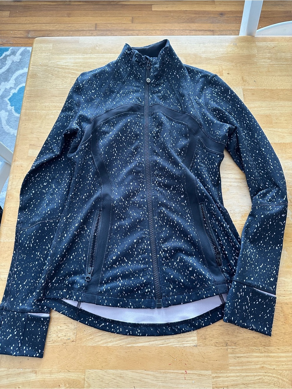 Lululemon define jacket size 8